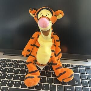 Preowned Disney Store Tigger 9" Bean Bag Plush Winnie Pooh Beanie Stuffed Animal